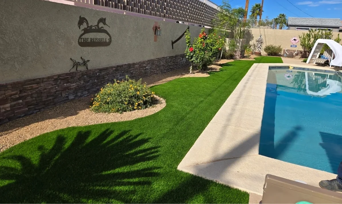 Artificial Turf vs. Real Grass: Which Is Better for Arizona Homes?